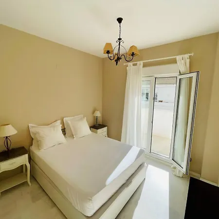 Milla De Oro Apartment